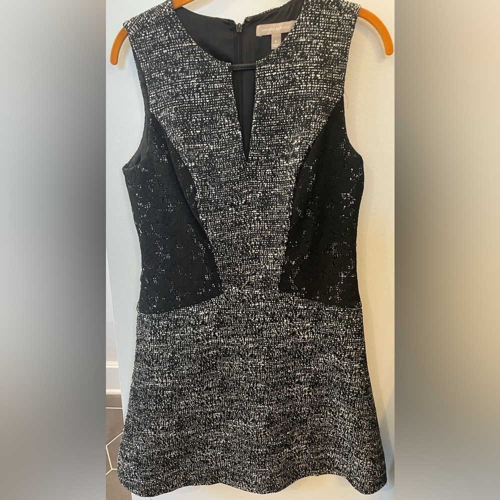 Banana republic tweed and lace dress with v neck and leather detail